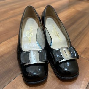 Salvatore Ferragamo Bowtie Black Patent Leather Heeled Shoes - Size 5